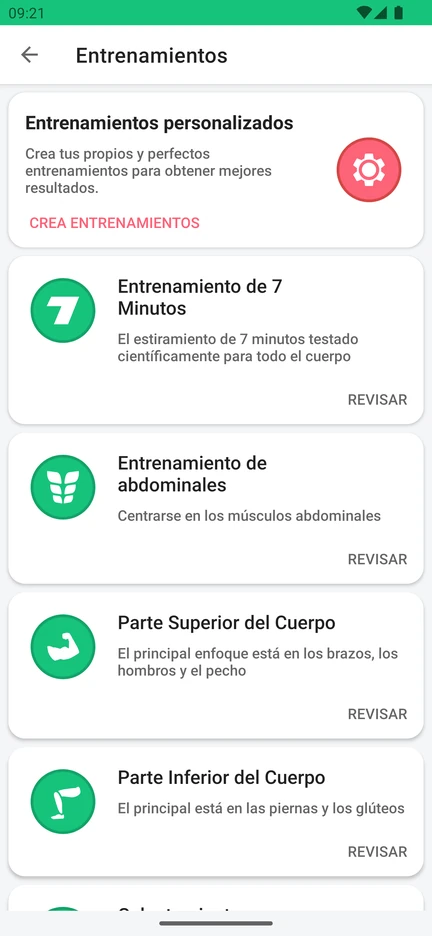 Pantalla Entrenamientos de la app: Entrenamientos personalizados, Entrenamiento de 7 Minutos, Entrenamiento de abdominales, Parte Superior del Cuerpo y Parte Inferior del Cuerpo.