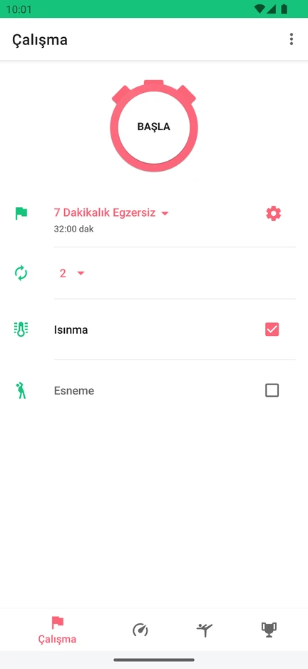 7 Minute Workout uygulamasının Çalışma ekranı: Başla düğmesi, seçili 7 Dakikalık Egzersiz, tur sayısı, Isınma ve Esneme seçenekleri.